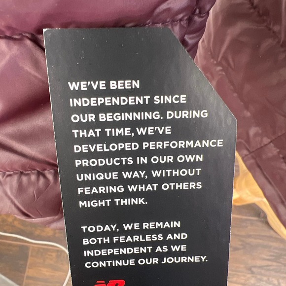 New Balance Quilted Jacket - Picture 7 of 11